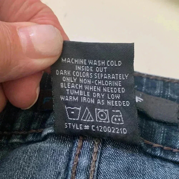 French Cuff NWOT high rise,  wide leg, mid-weight mid wash jeans Size 14 - Picture 7 of 8